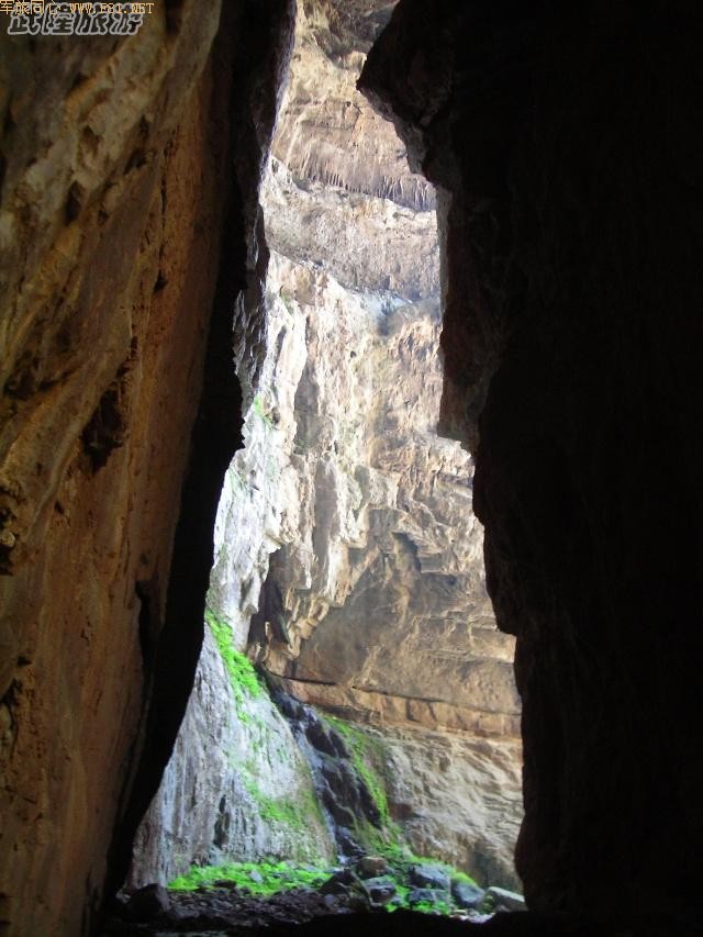 �������~