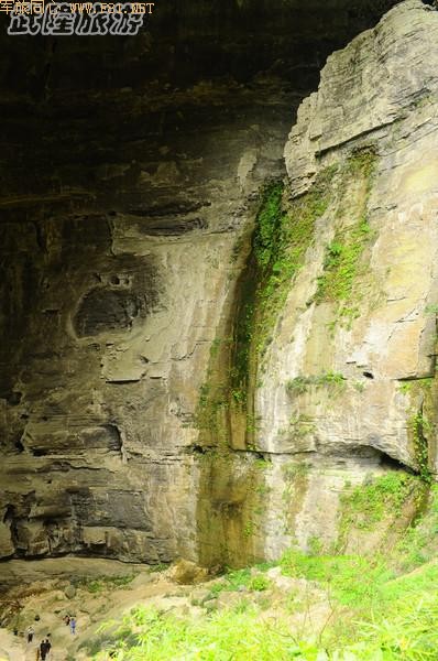 �������������~