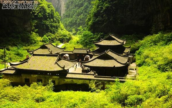 �������������~