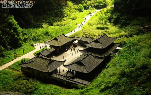 �������������~