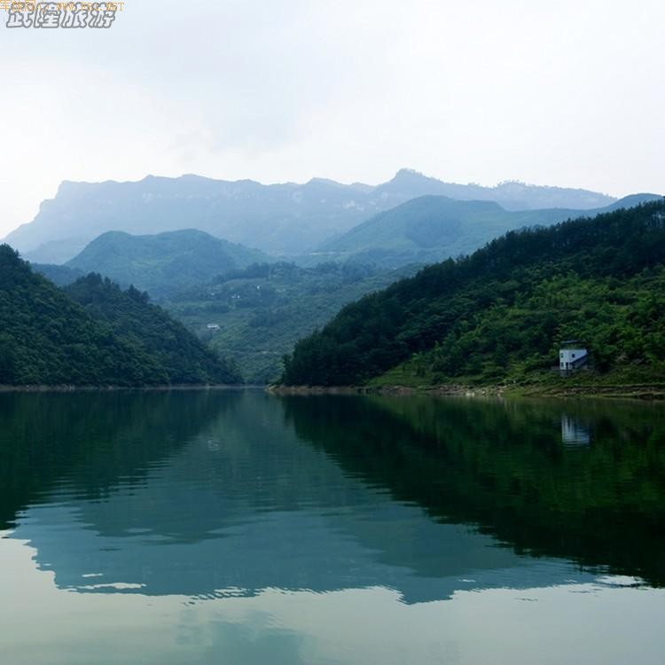 ��ɽ��ˮ��ܽ�ؽ�