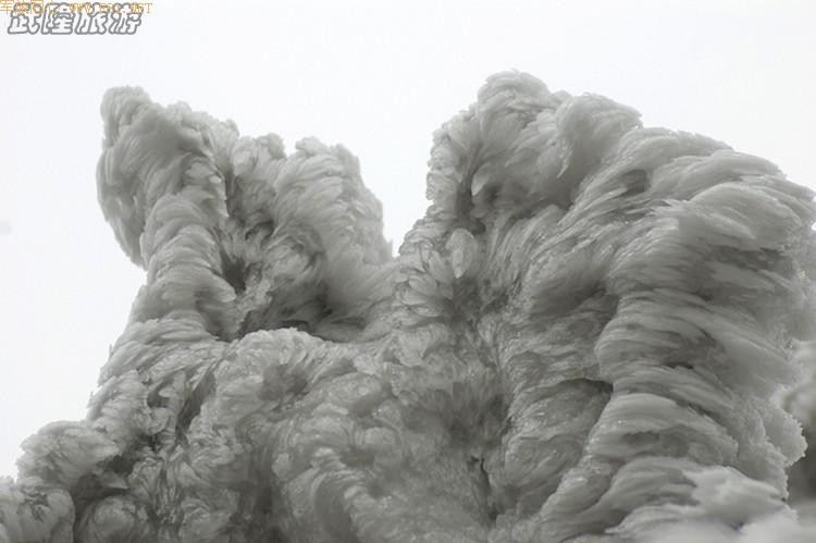 ��Ůɽ������ѩ��