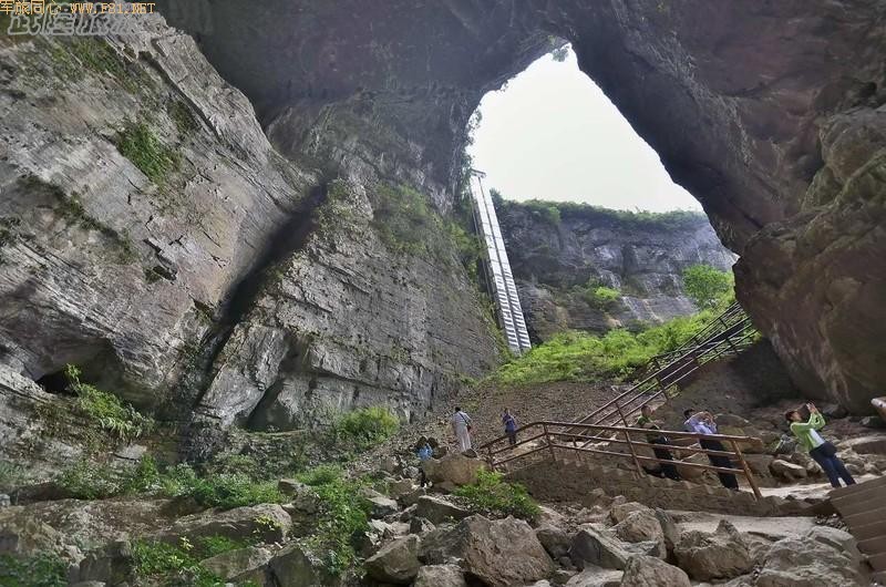 ���е���¡