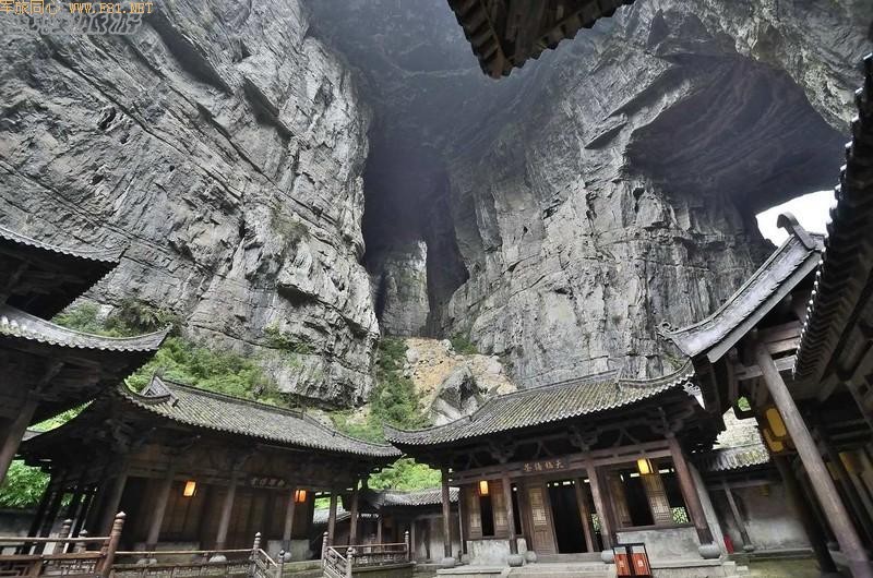 ���е���¡