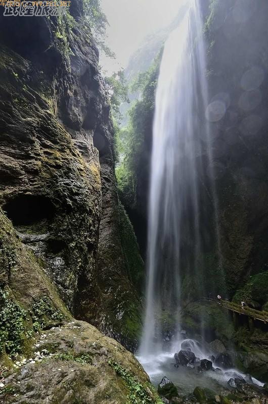 ���е���¡