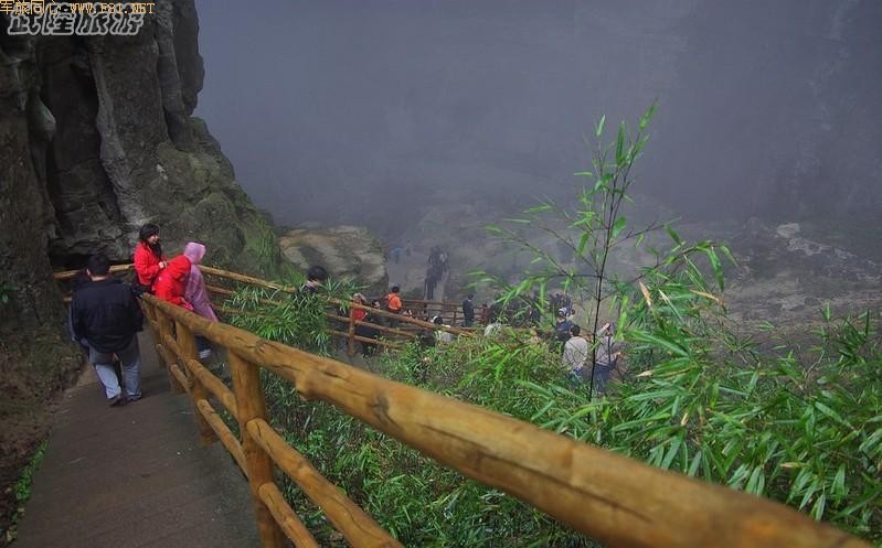 �����������~