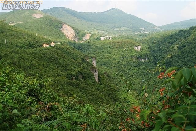 ��Ůɽ-----ʨ���ҡ���Ůʯ