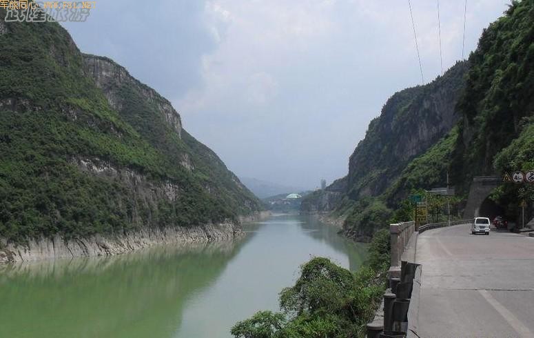 ǧ��ɽˮ�𺳵��ڽ�����