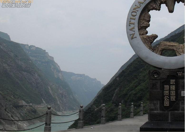 ǧ��ɽˮ�𺳵��ڽ�����