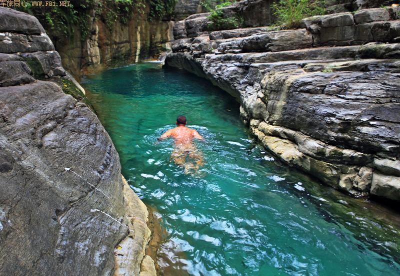 ��ɽ�������СϪ