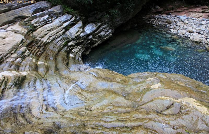 ��ɽ�������СϪ