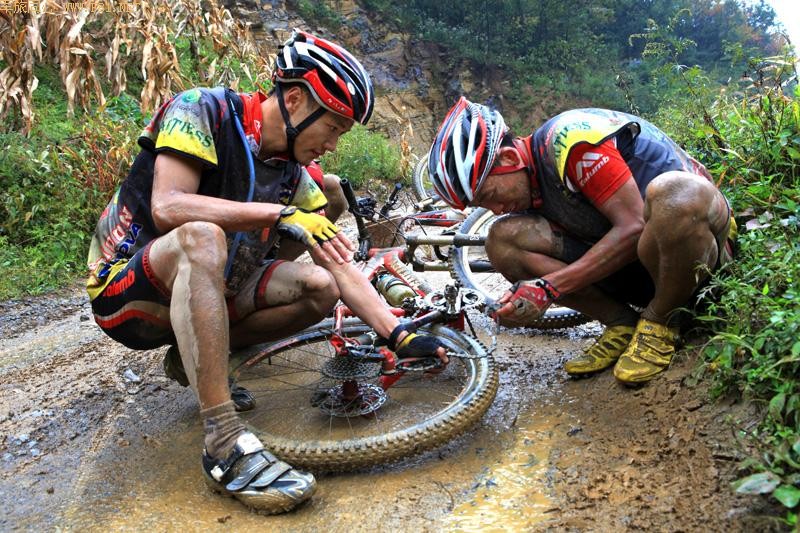 ����ɽ�ػ����˶���������һ������ͼƬ