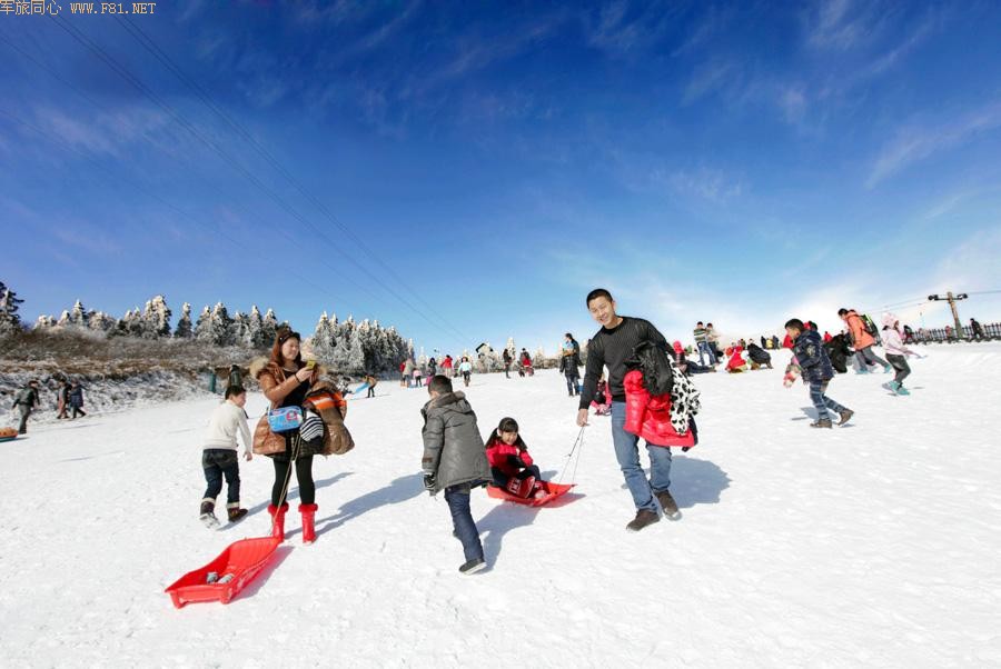 ��Ůɽ�����ѩ��