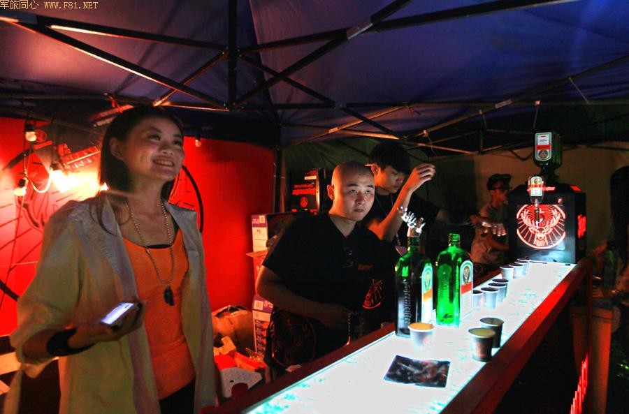 ��Ůɽ�������ֿ�ҹ