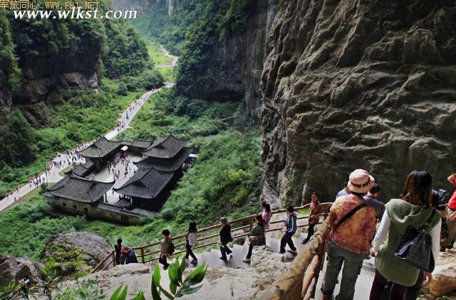 春节三天武隆景区揽金353万 天生三硚迎来客流高峰