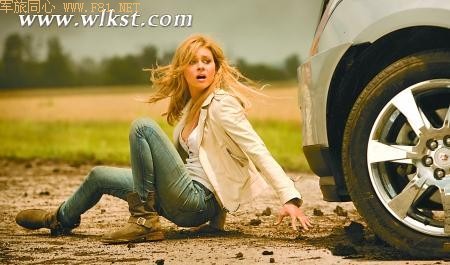 《变形金刚4》女主角妮可·拉佩尔茨